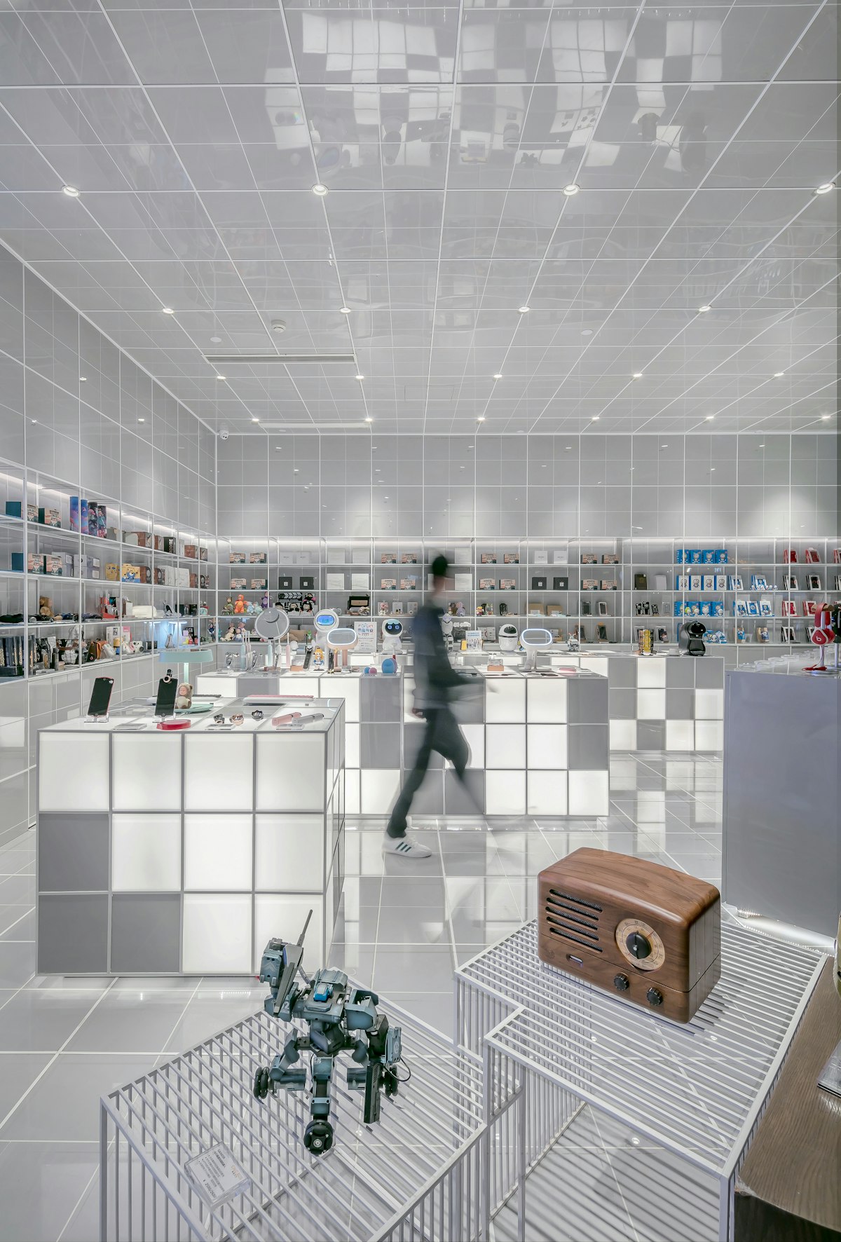 Dhanmondi Flagship Showroom